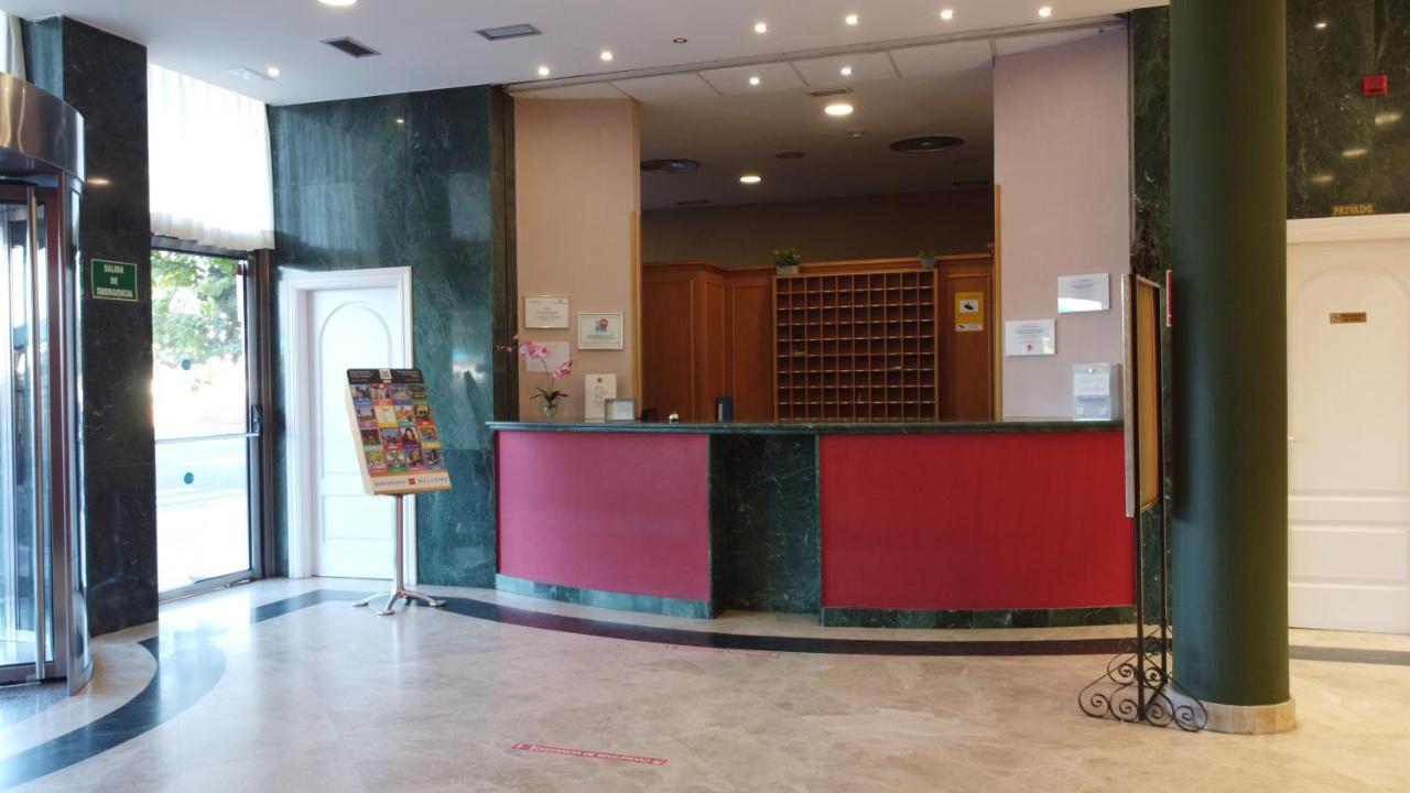 Checkin Madrid Parla Hotel Exterior foto