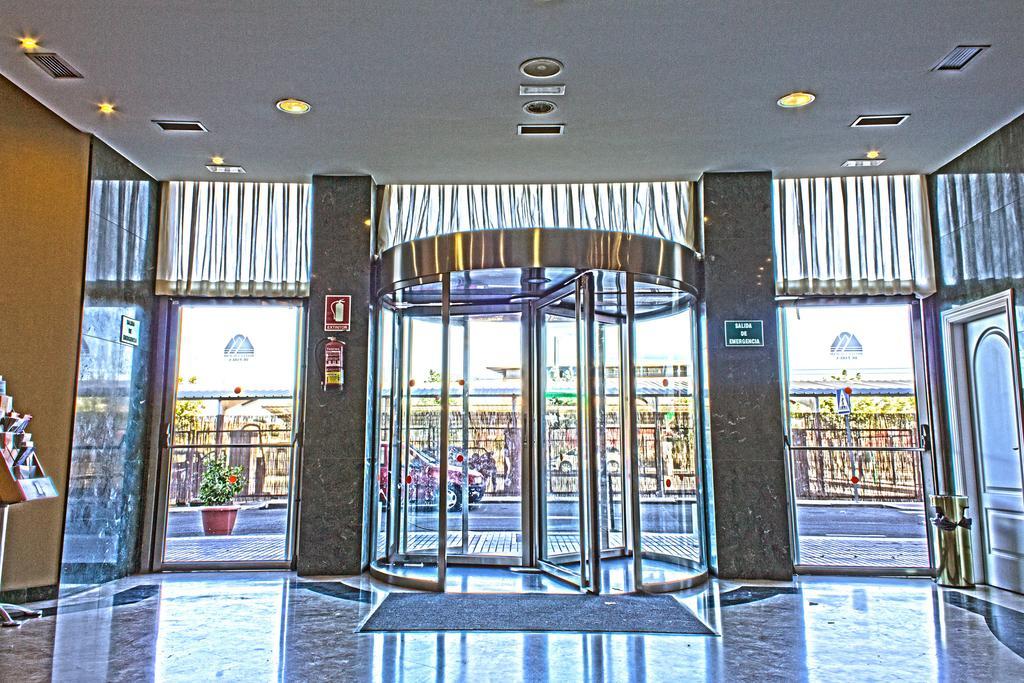 Checkin Madrid Parla Hotel Exterior foto
